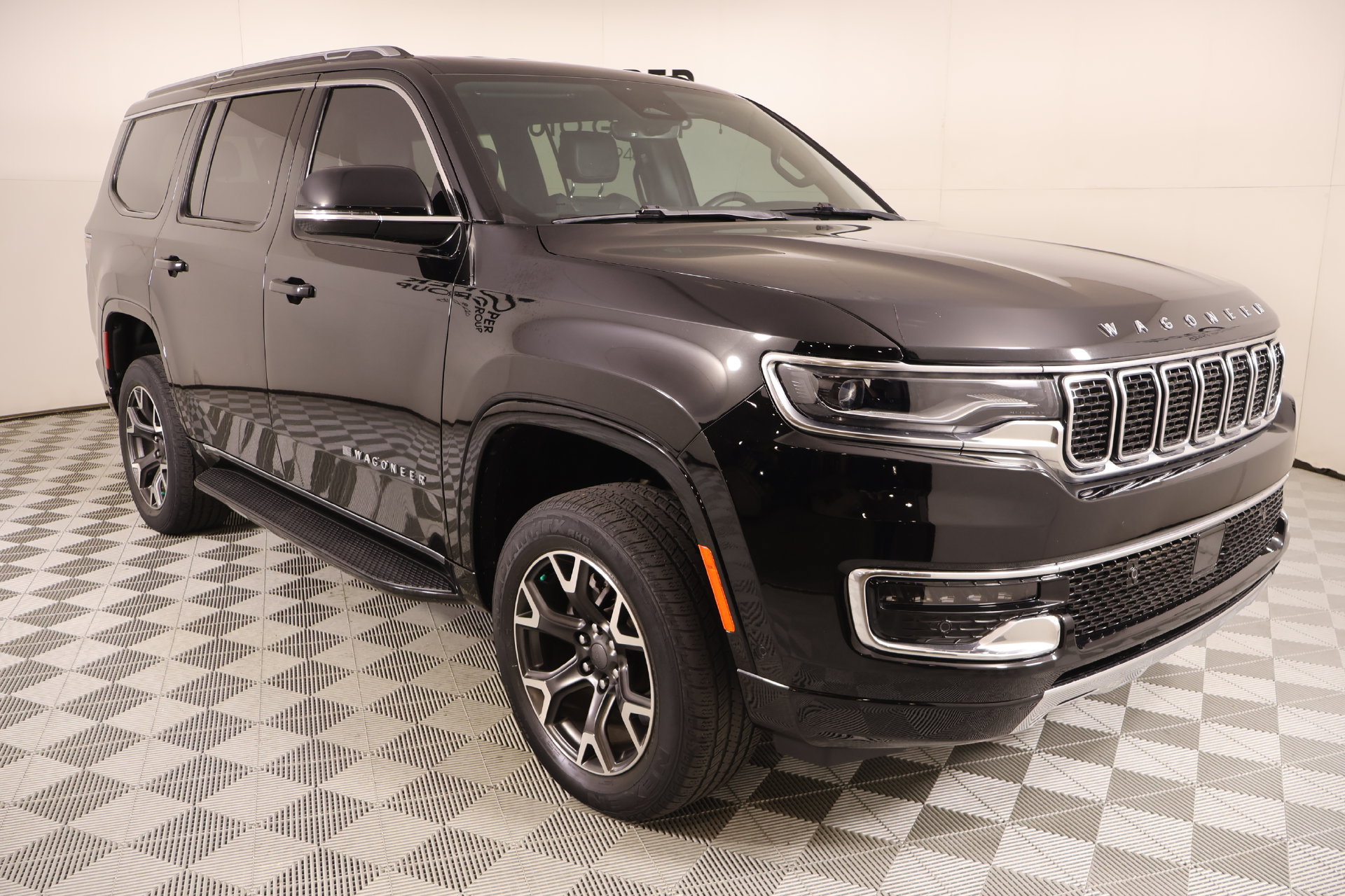 Used 2023 Jeep Wagoneer Series III w/ Preferred Equipment Group