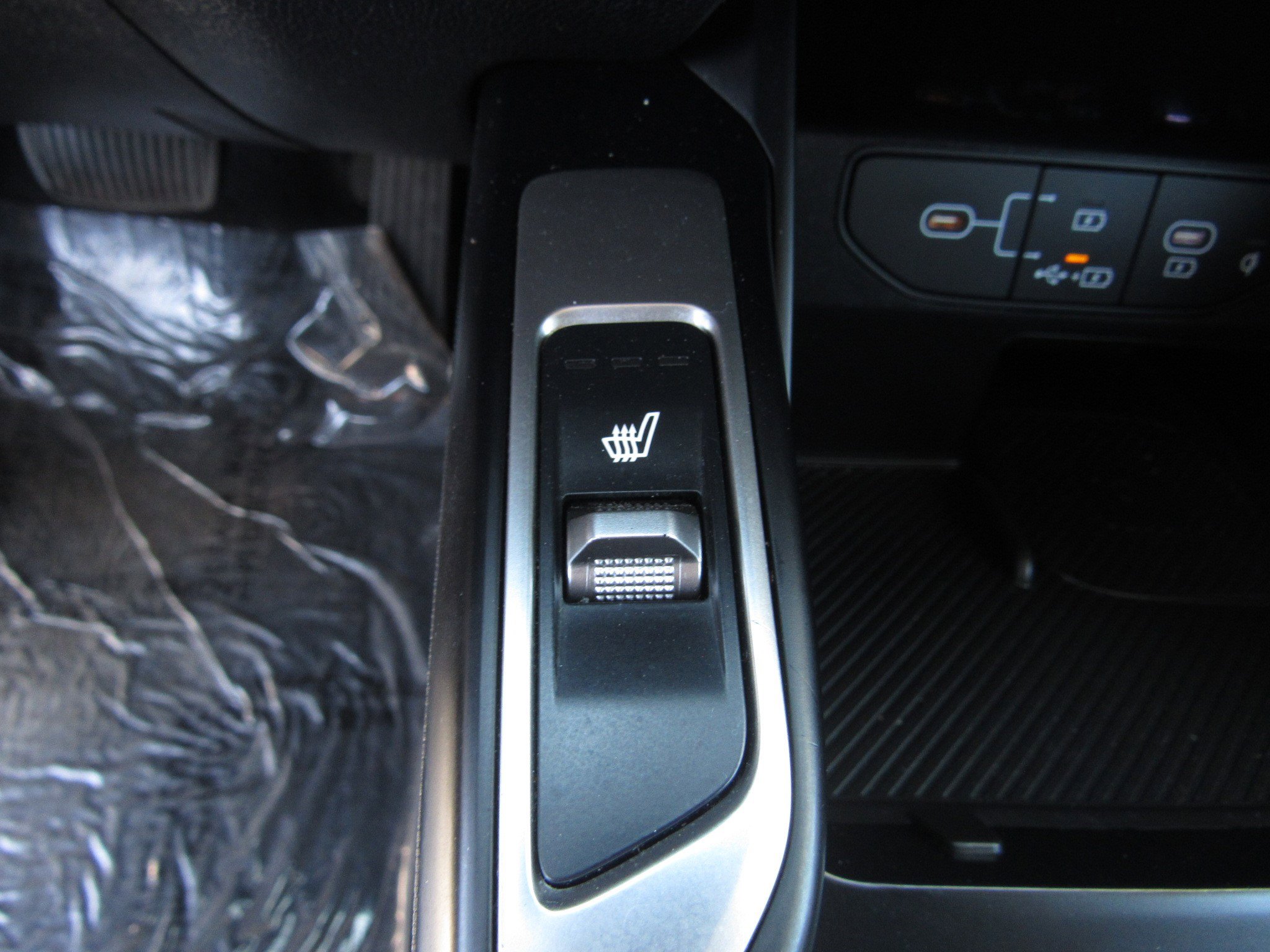 Used 2024 Kia Sorento S AWD/4WD image 21