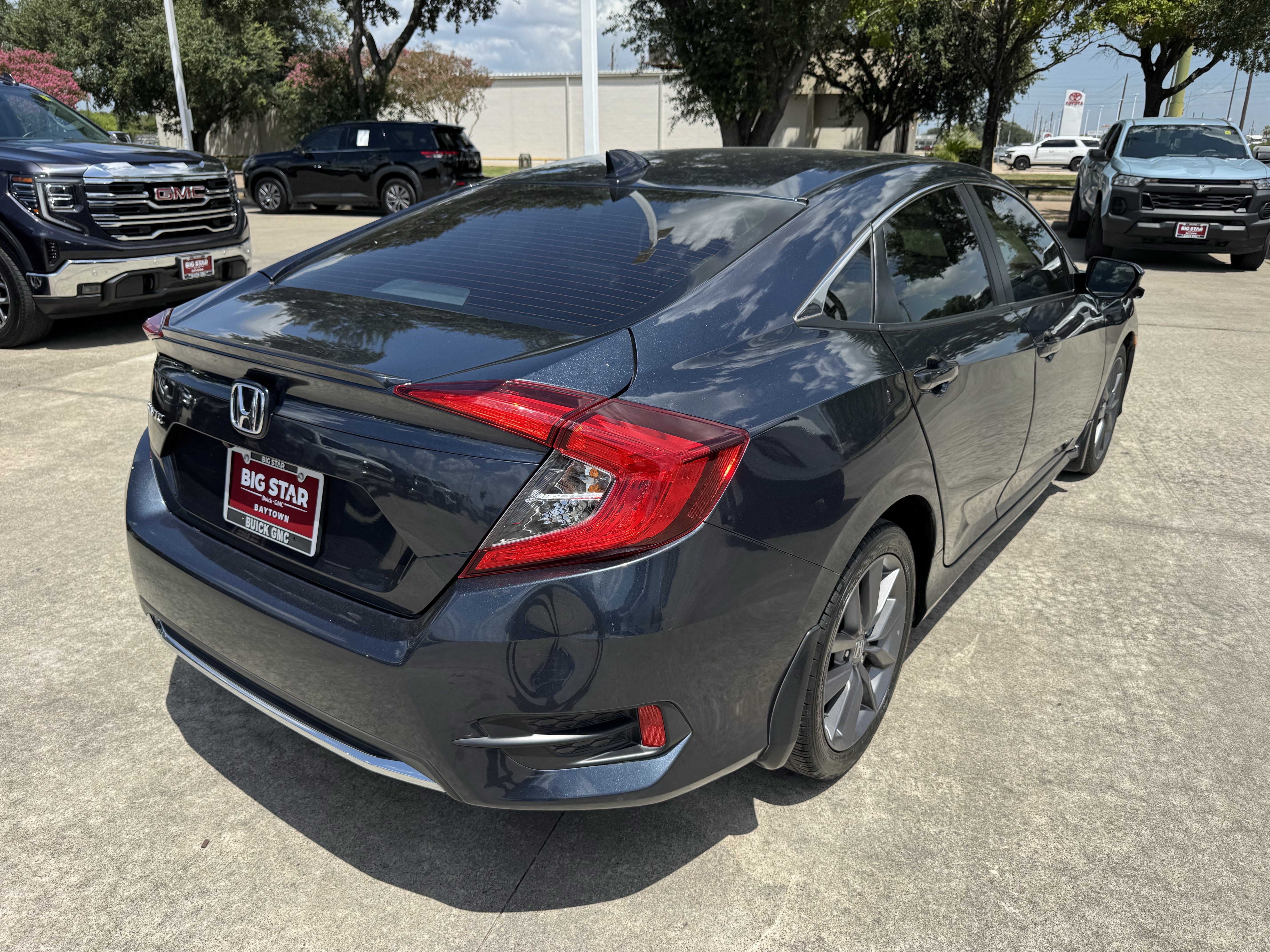 Used 2019 Honda Civic EX image 6