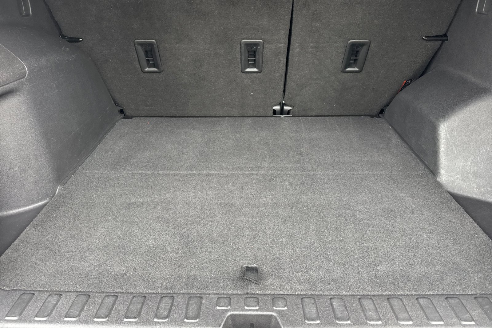 Used 2022 Chevrolet Equinox LT w/ LPO, Floor Liner Package FWD image 14