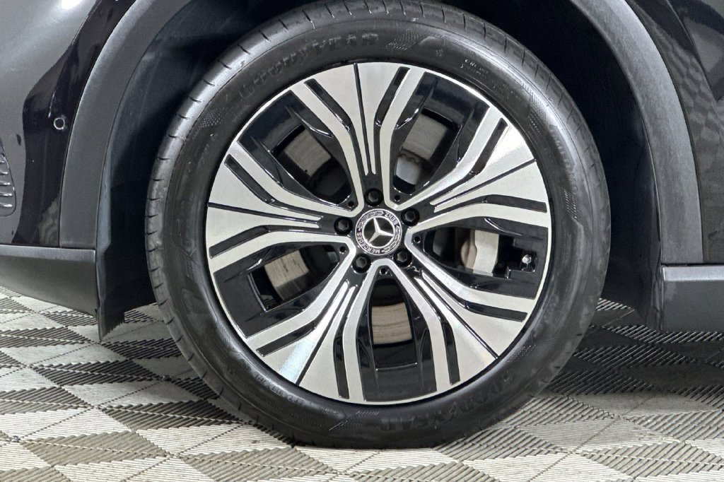 Certified 2023 Mercedes-Benz EQE 350+ 4MATIC SUV image 35