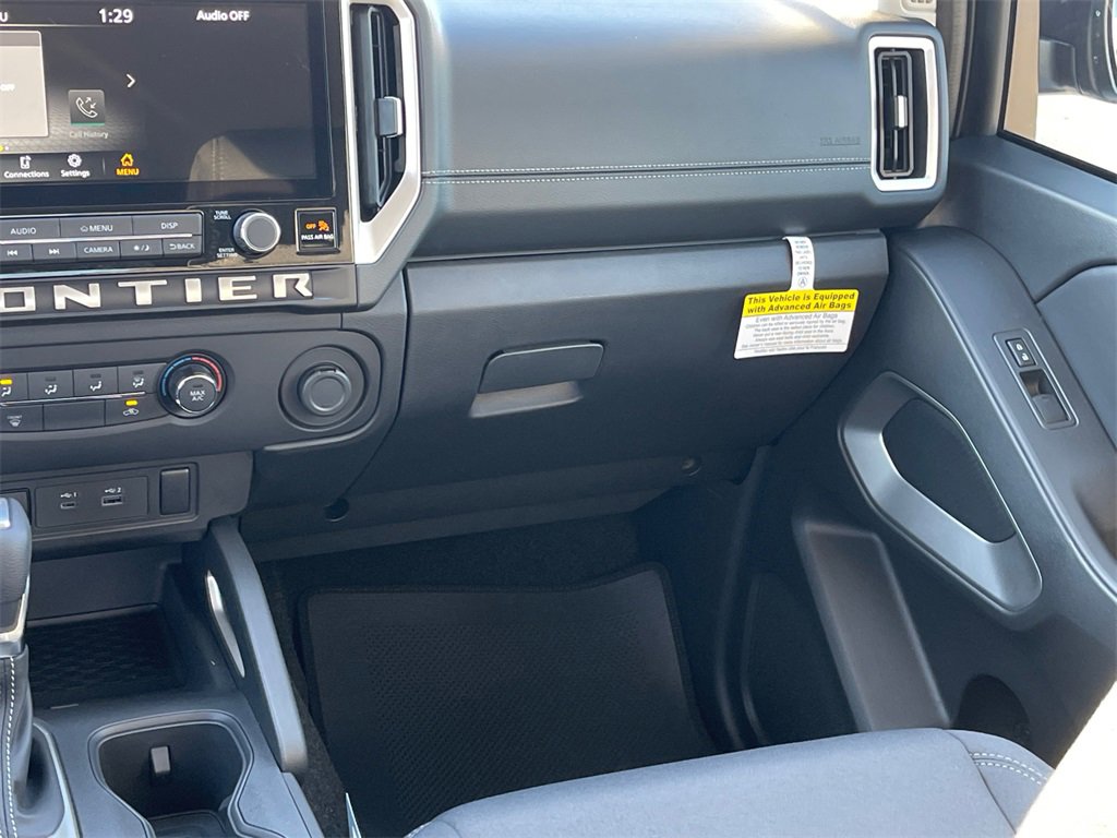 New 2025 Nissan Frontier SV w/ SV Convenience Package image 14