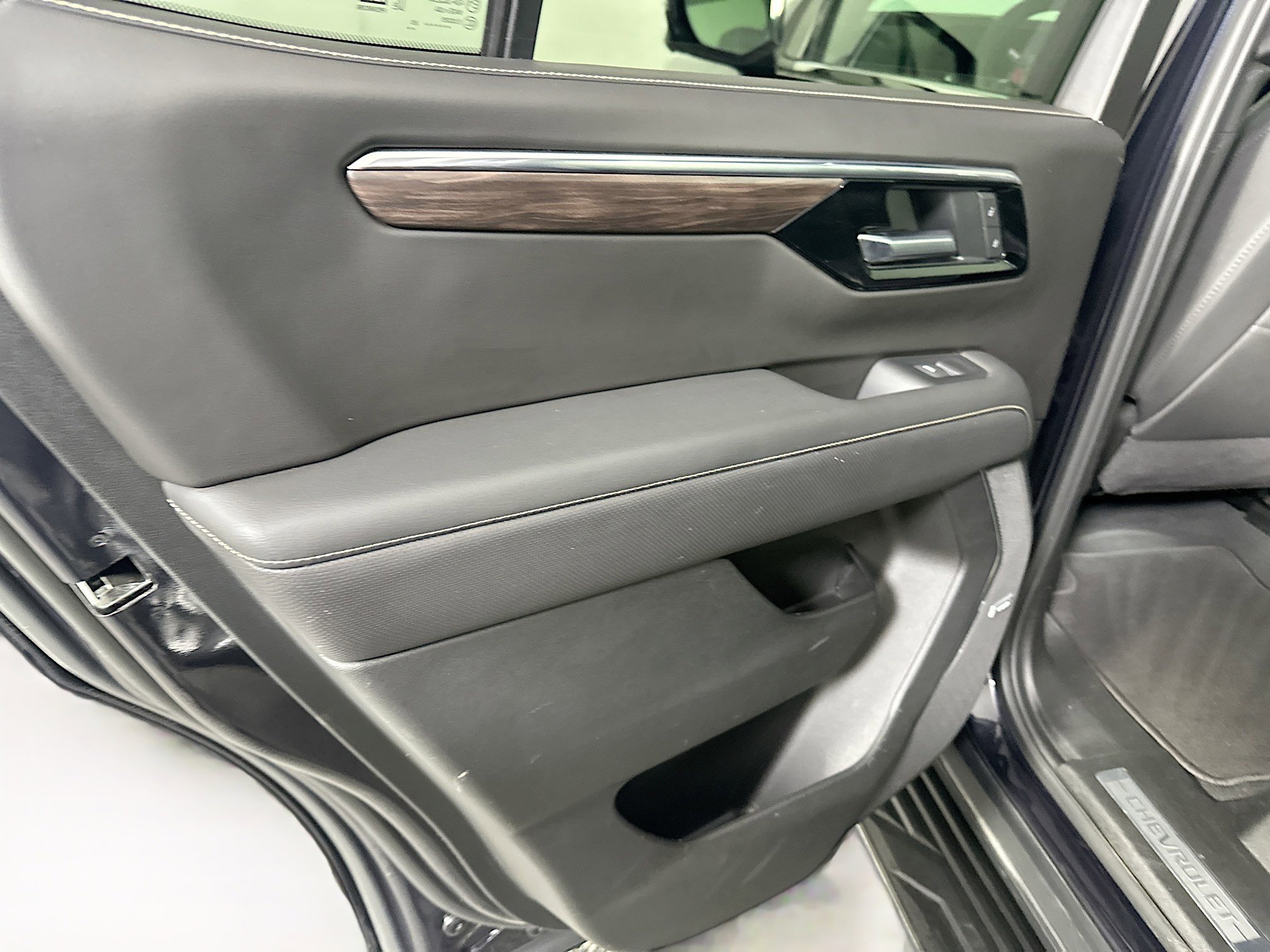 Used 2025 Chevrolet Tahoe Premier image 26