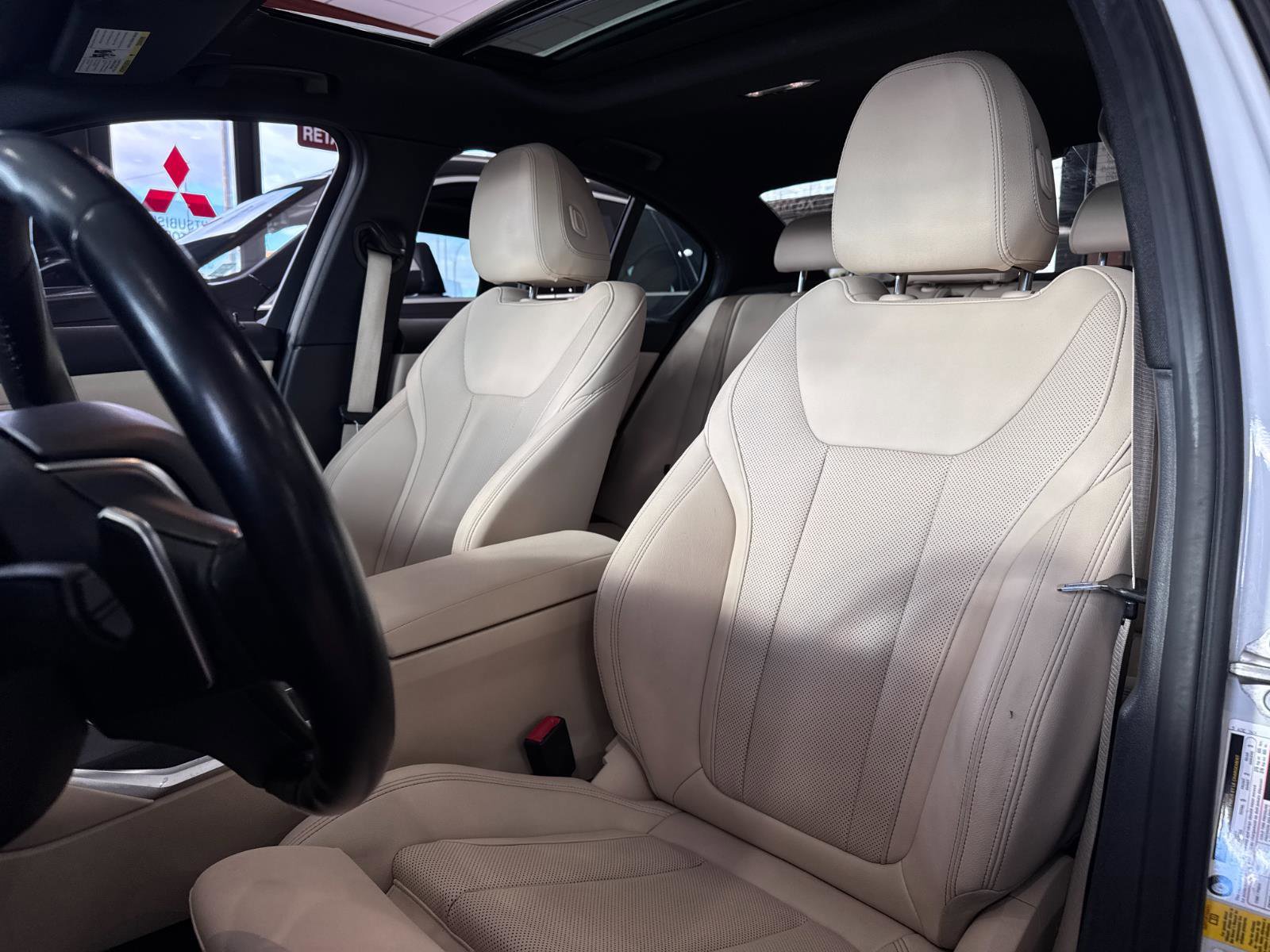 Used 2022 BMW 330i Sedan image 15