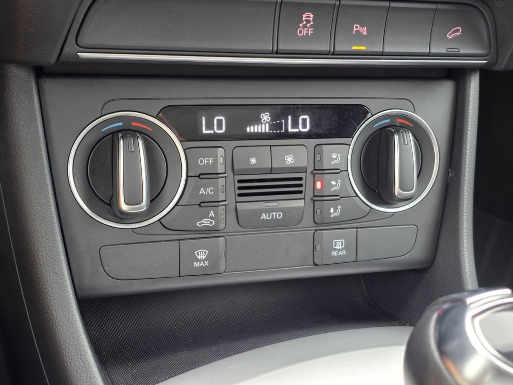 Used 2017 Audi Q3 2.0T Premium image 24