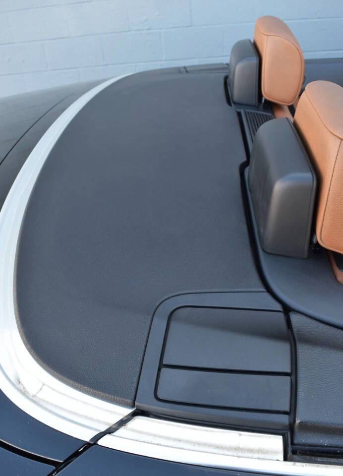 Used 2012 BMW 335i Convertible image 72