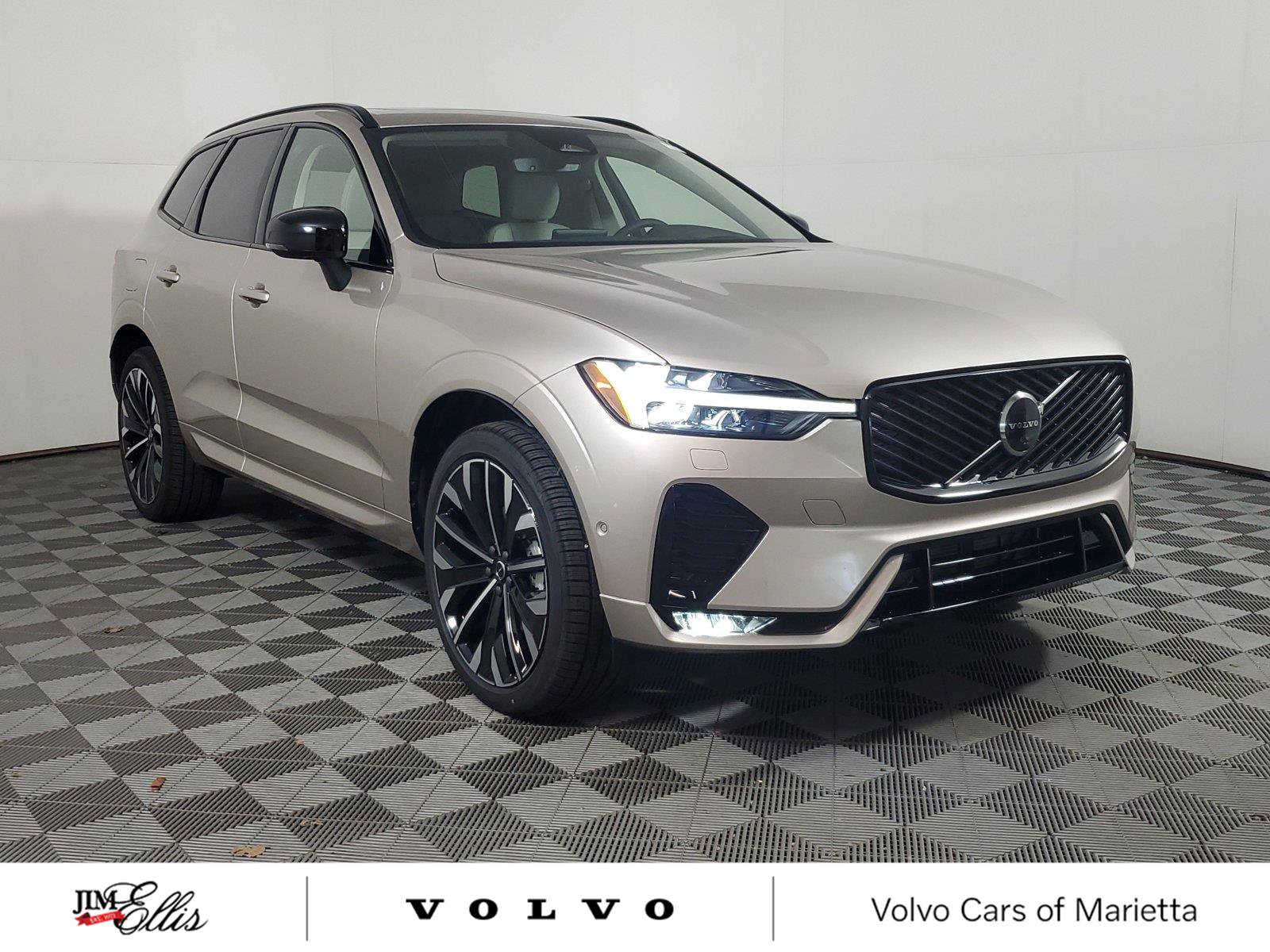 New 2027 Volvo XC60 B5 Ultra