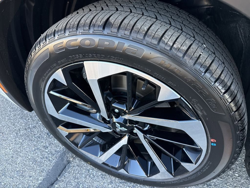 New 2025 Mitsubishi Outlander SEL AWD/4WD image 10