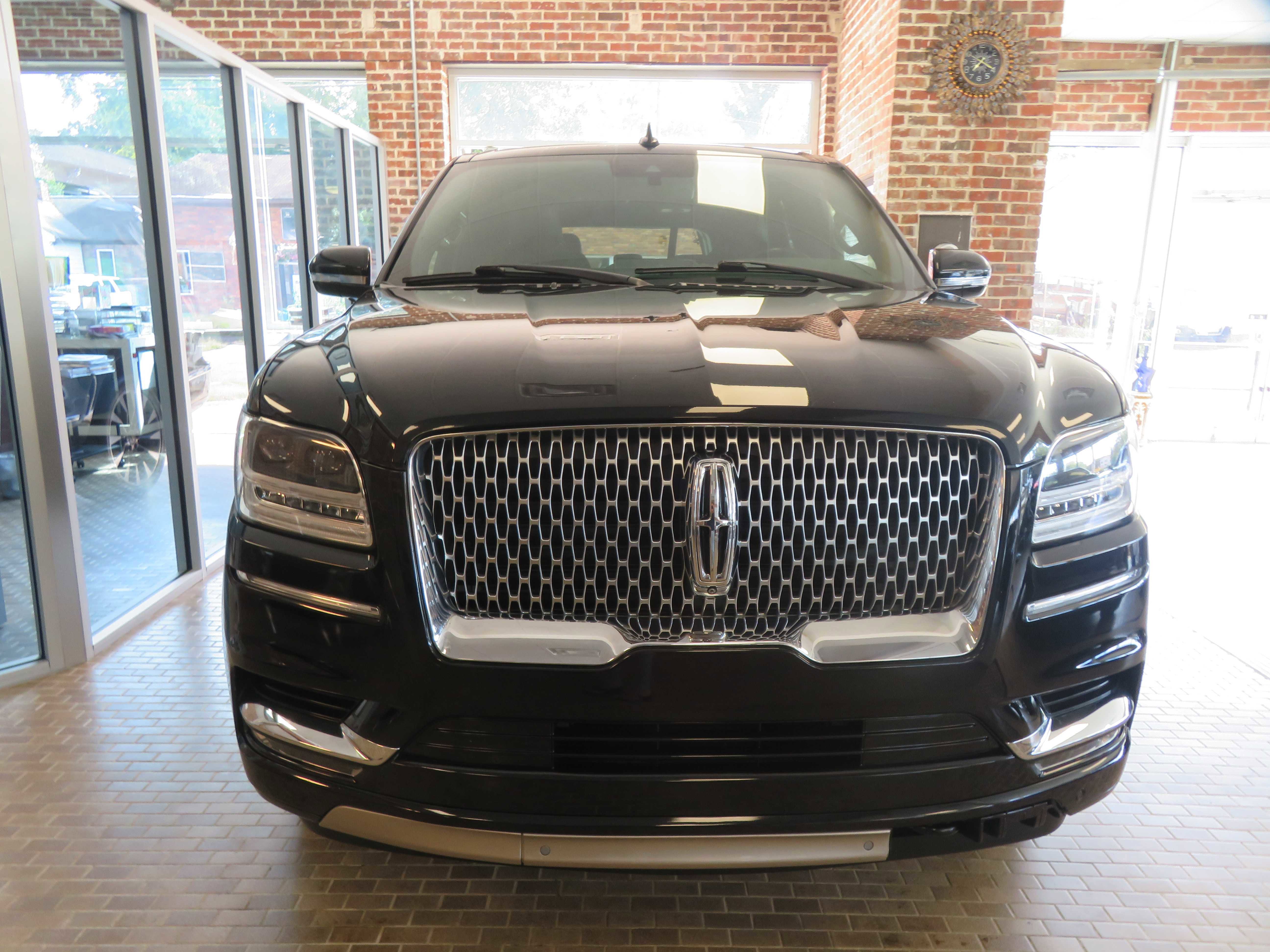 Used 2020 Lincoln Navigator L Reserve image 2