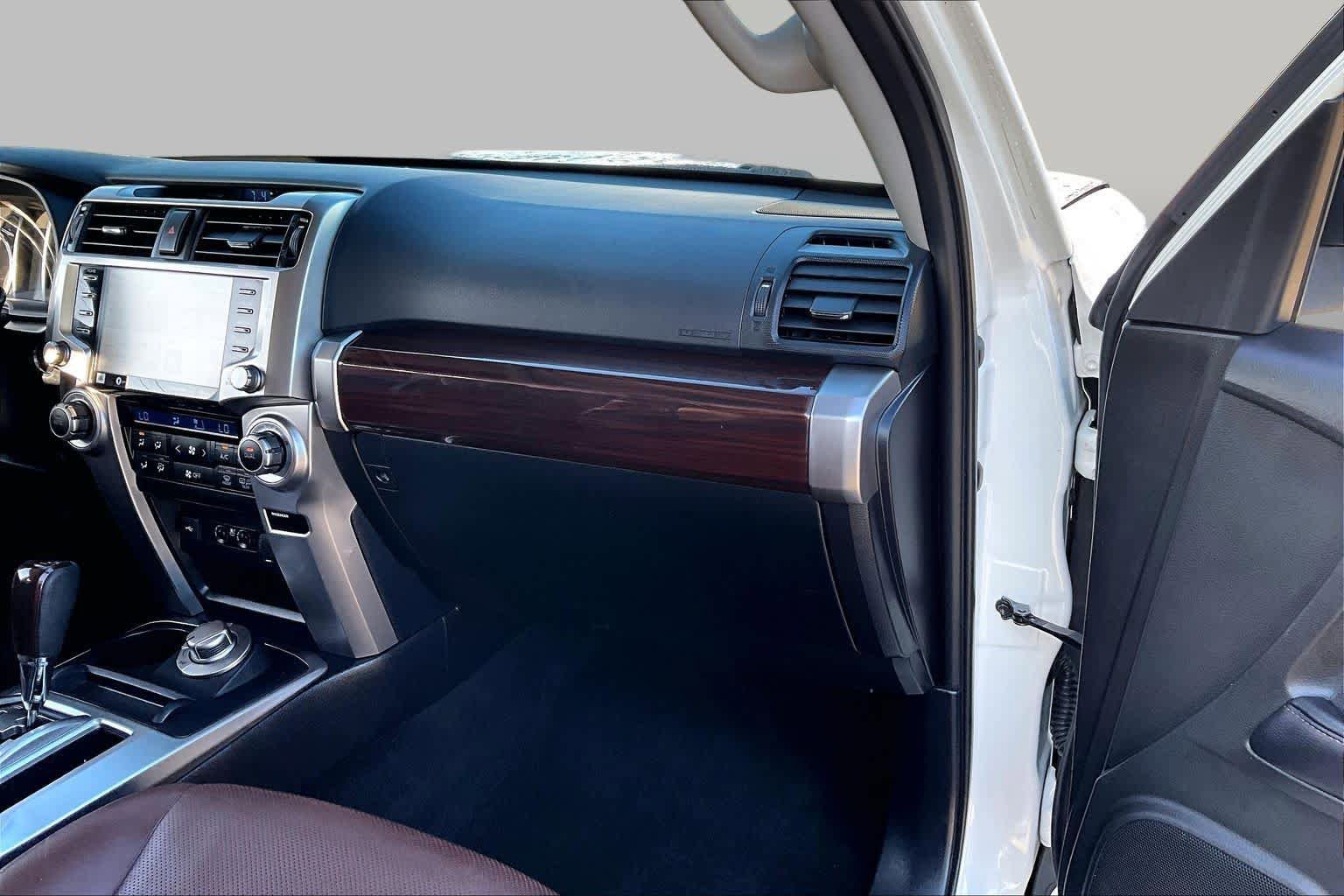 Used 2020 Toyota 4Runner Limited AWD/4WD image 19