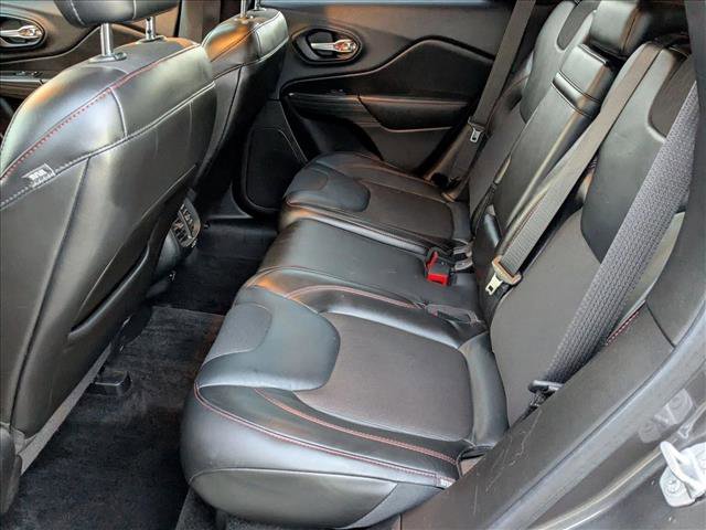 Used 2015 Jeep Cherokee Trailhawk w/ Comfort/Convenience Group image 19