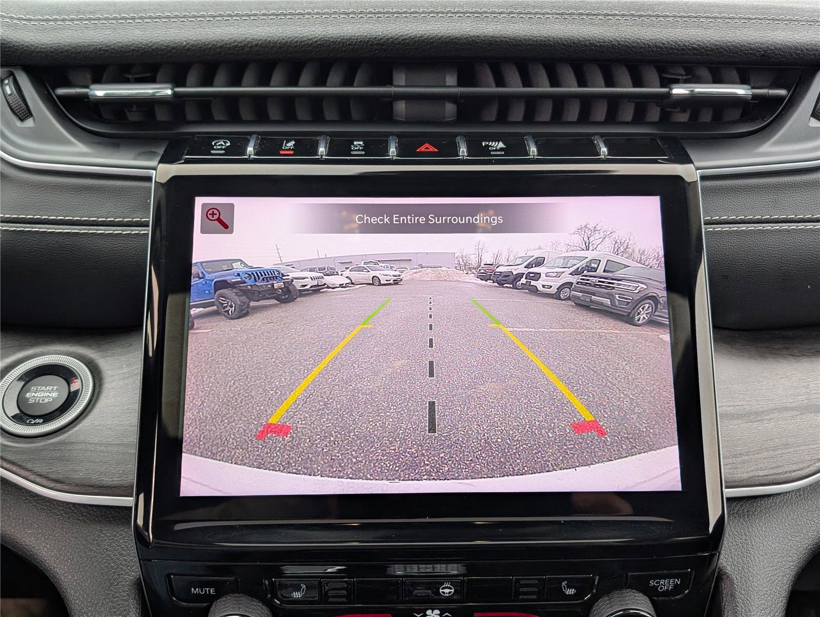 Used 2024 Jeep Grand Cherokee Limited image 28