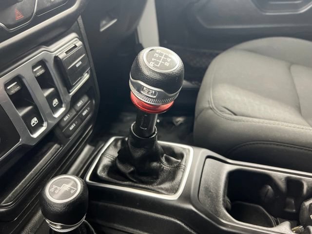 Used 2020 Jeep Wrangler Sport AWD/4WD image 19