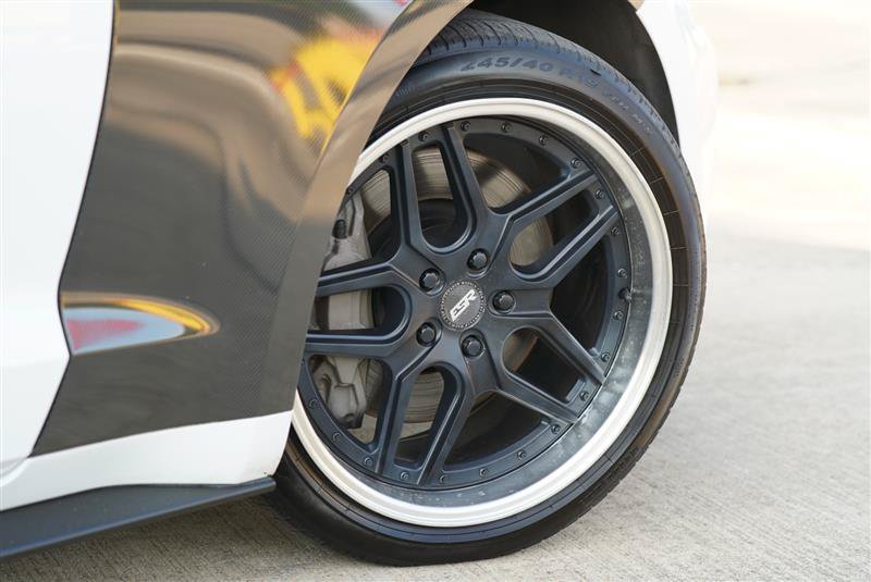 Used 2015 Ford Mustang Coupe RWD image 17