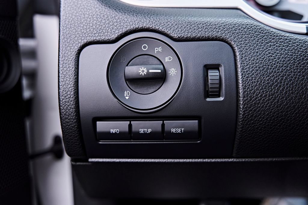 Used 2011 Ford Mustang GT Premium w/ Electronics Pkg RWD image 63