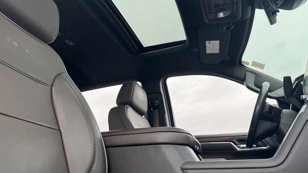 Used 2024 GMC Sierra 2500 Denali w/ Technology Package image 25