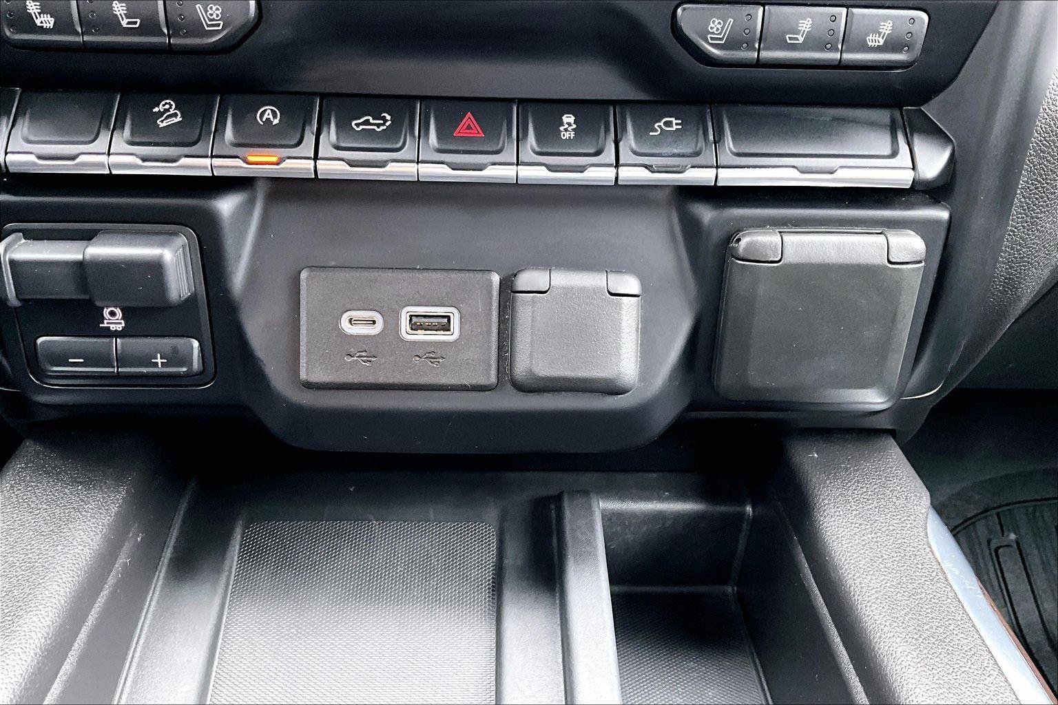 Used 2019 GMC Sierra 1500 SLT w/ SLT Premium Package image 33