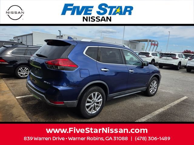 Used 2017 Nissan Rogue SV AWD/4WD image 13