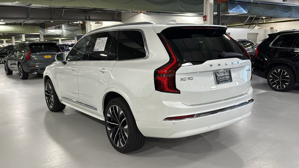 Certified 2026 Volvo XC90 B6 Plus AWD/4WD image 4
