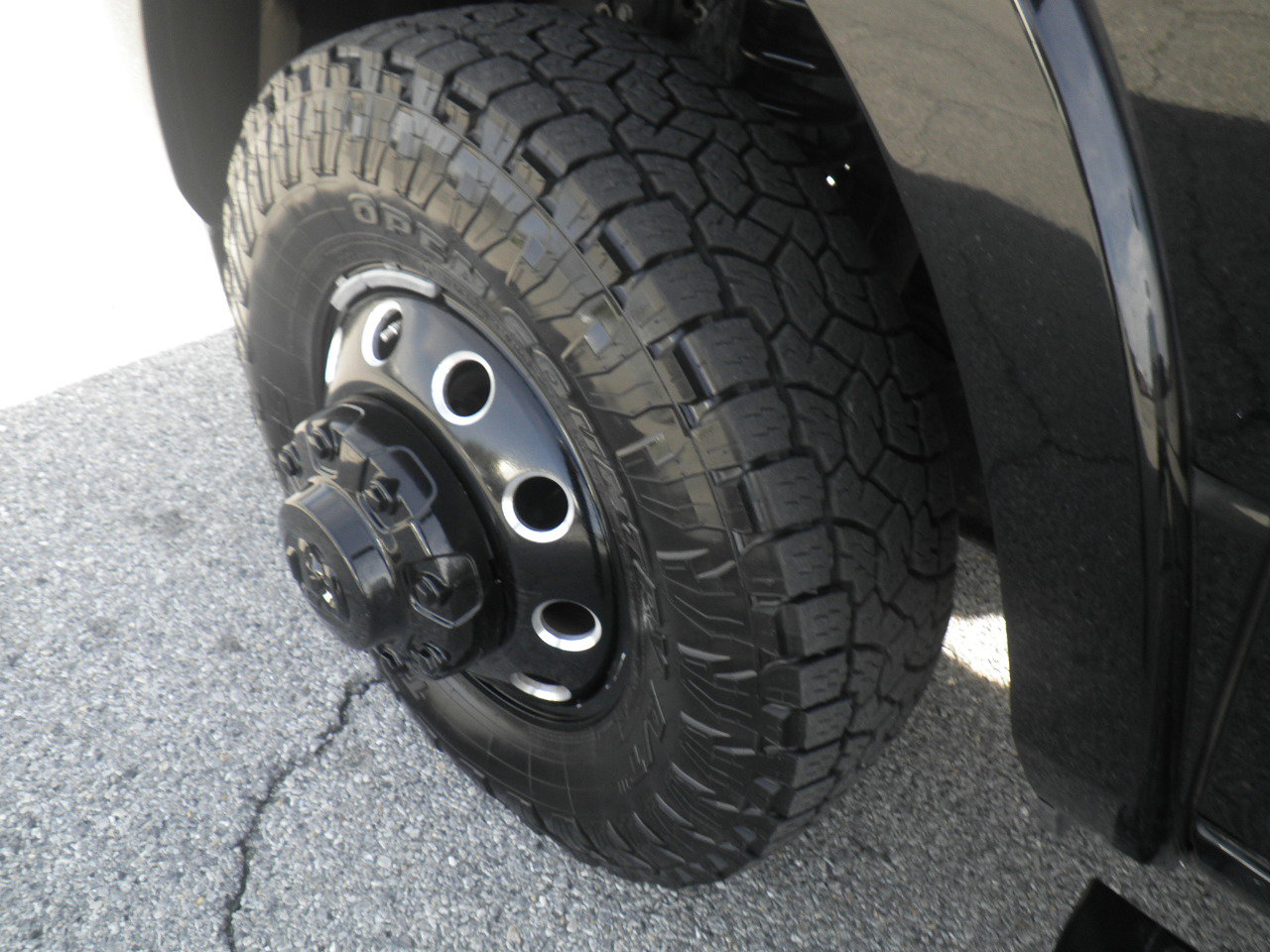 Used 2022 RAM 3500 Laramie image 15