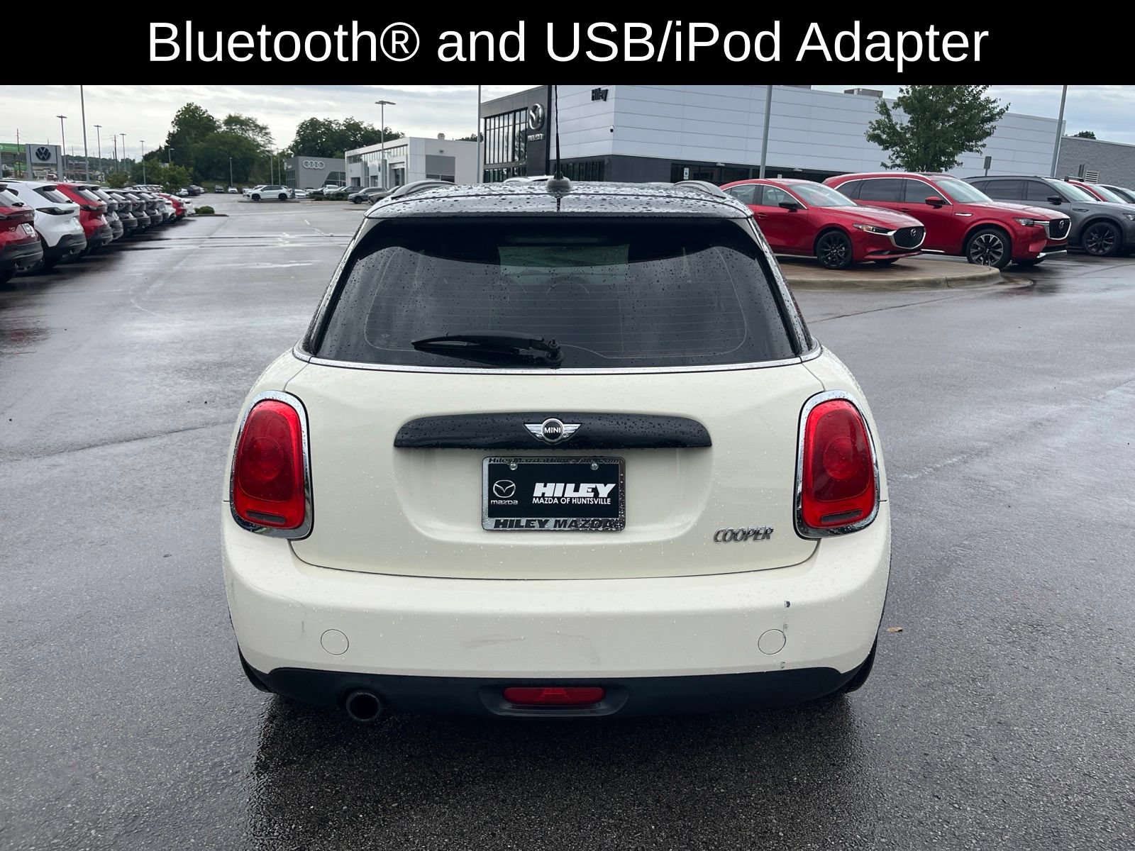 Used 2016 MINI Cooper 4-Door Hardtop FWD image 4
