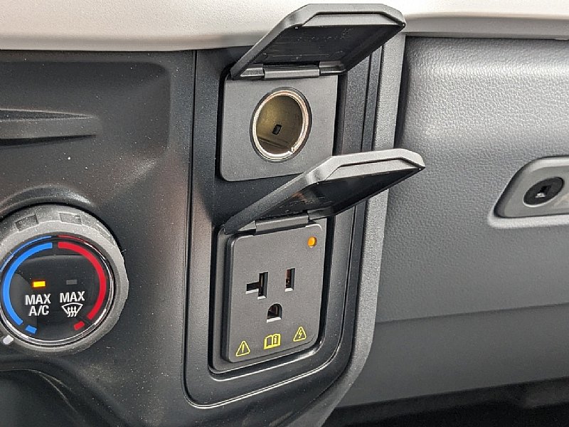 New 2025 Ford F550 4x4 Regular Cab Super Duty image 31