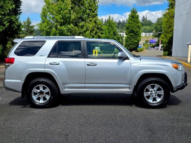 Used 2012 Toyota 4Runner SR5 w/ Premium Pkg AWD/4WD image 7