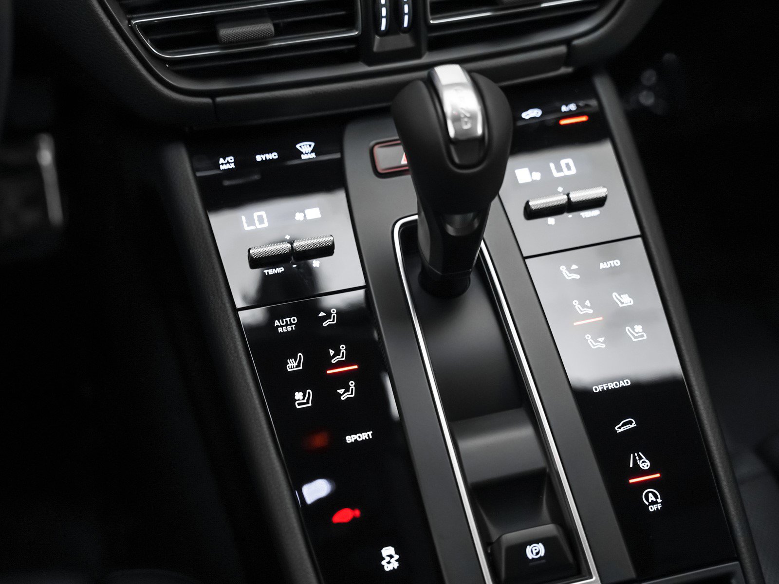 New 2026 Porsche Macan image 20
