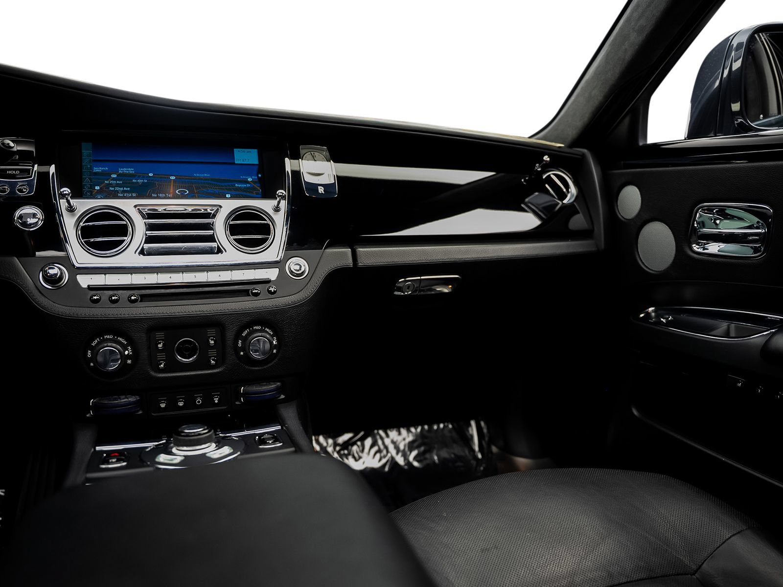 Used 2011 Rolls-Royce Ghost RWD image 41