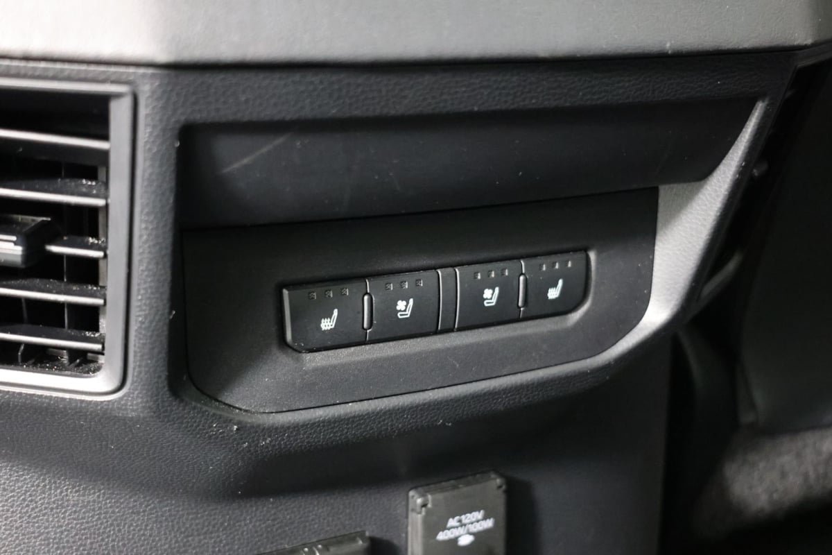 Used 2023 Toyota Tundra Platinum AWD/4WD image 34