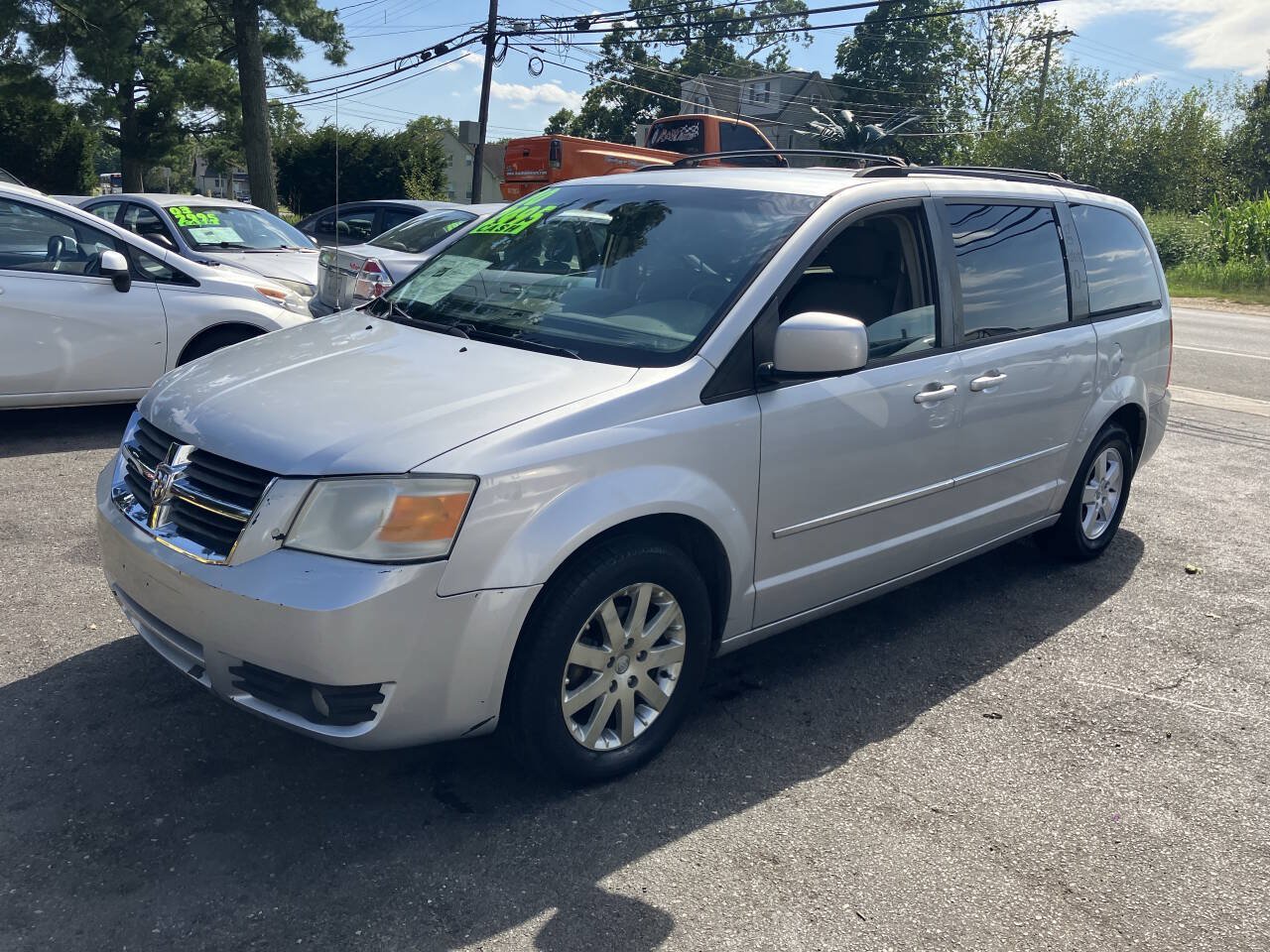 Used 2010 Dodge Grand Caravan SXT FWD image 11