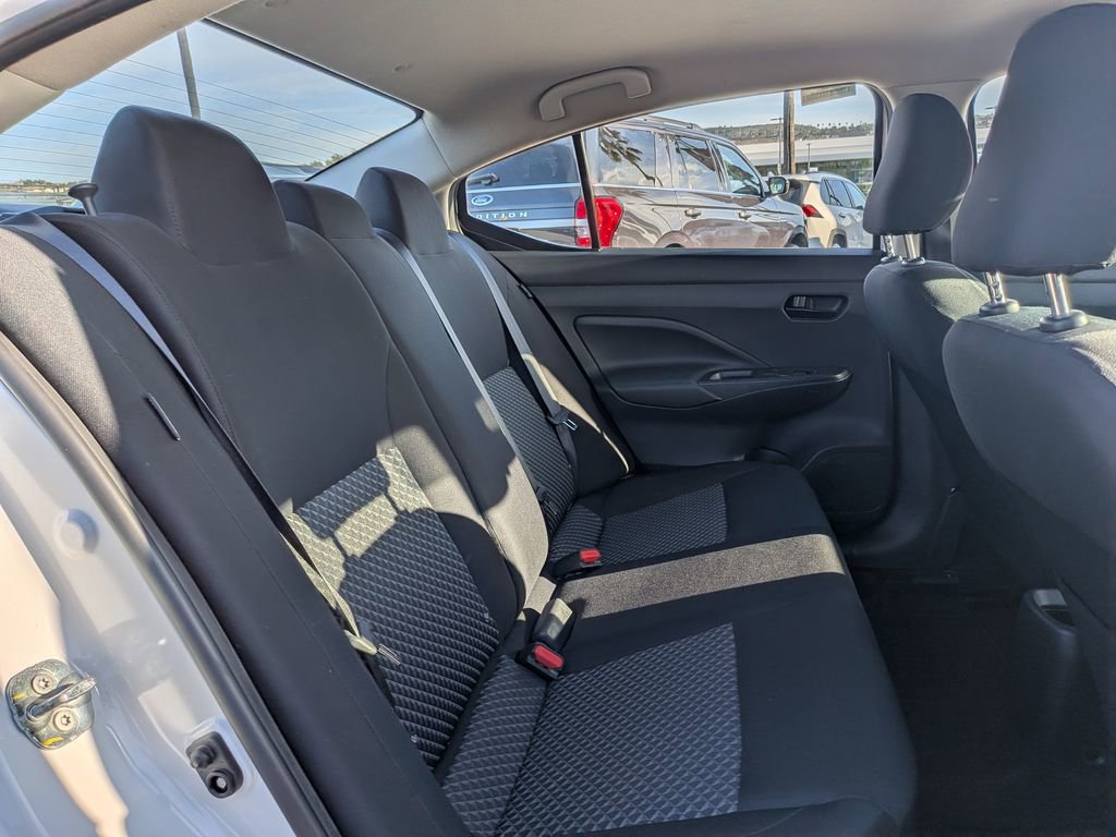 Used 2022 Nissan Versa S w/ Trunk Package FWD image 18