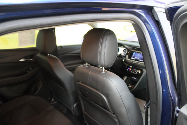 Used 2023 Buick Encore GX Preferred w/ Cold Weather Comfort Package FWD image 12
