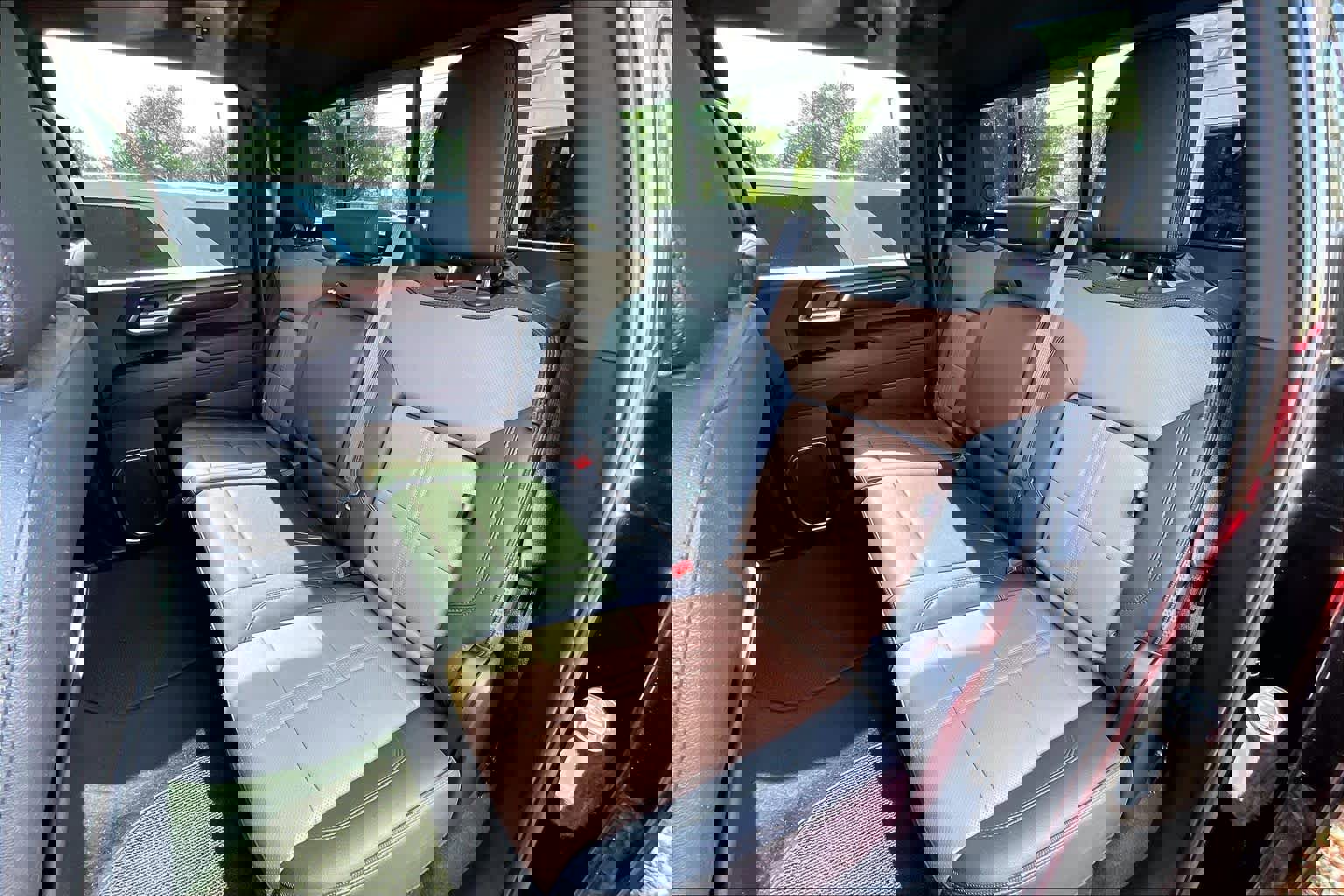 Used 2024 Chevrolet Silverado 3500 High Country w/ High Country Premium Package image 24