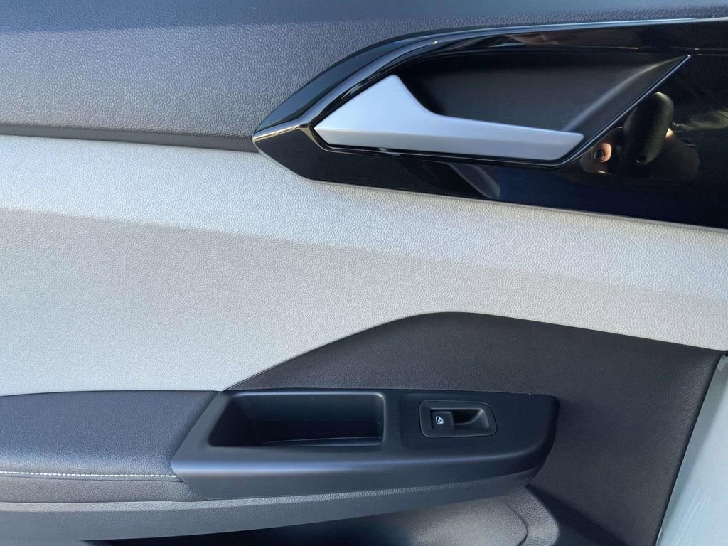 New 2026 Volkswagen Taos S FWD image 12