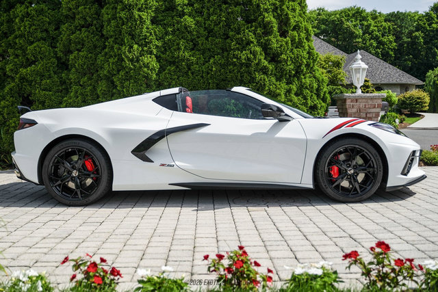 Used 2020 Chevrolet Corvette Stingray Premium Cpe w/ 3LT Preferred Equipment Group RWD image 9