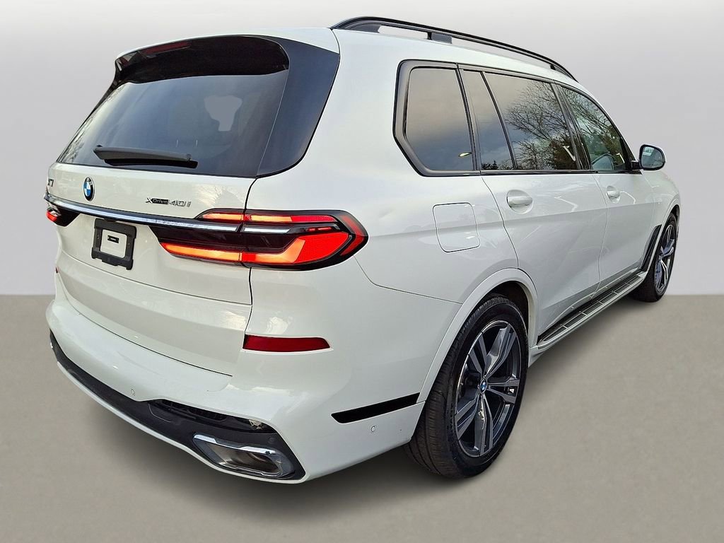Certified 2024 BMW X7 xDrive40i w/ Executive Package image 4