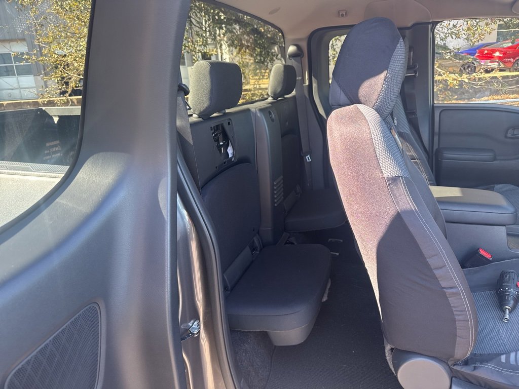 Used 2022 Nissan Frontier S image 27