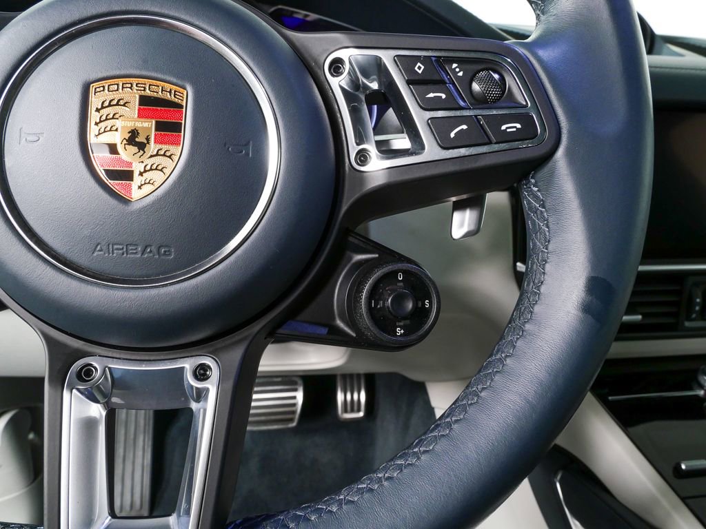Certified 2021 Porsche Cayenne Turbo AWD/4WD image 11