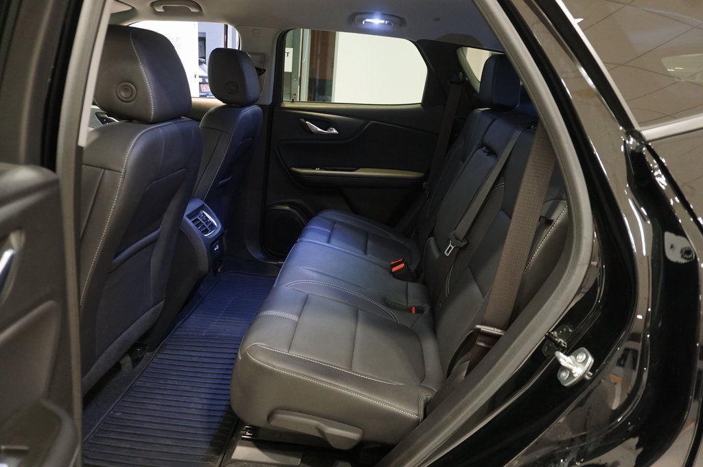 Certified 2024 Chevrolet Blazer LT w/ Midnight/Sport Edition image 10