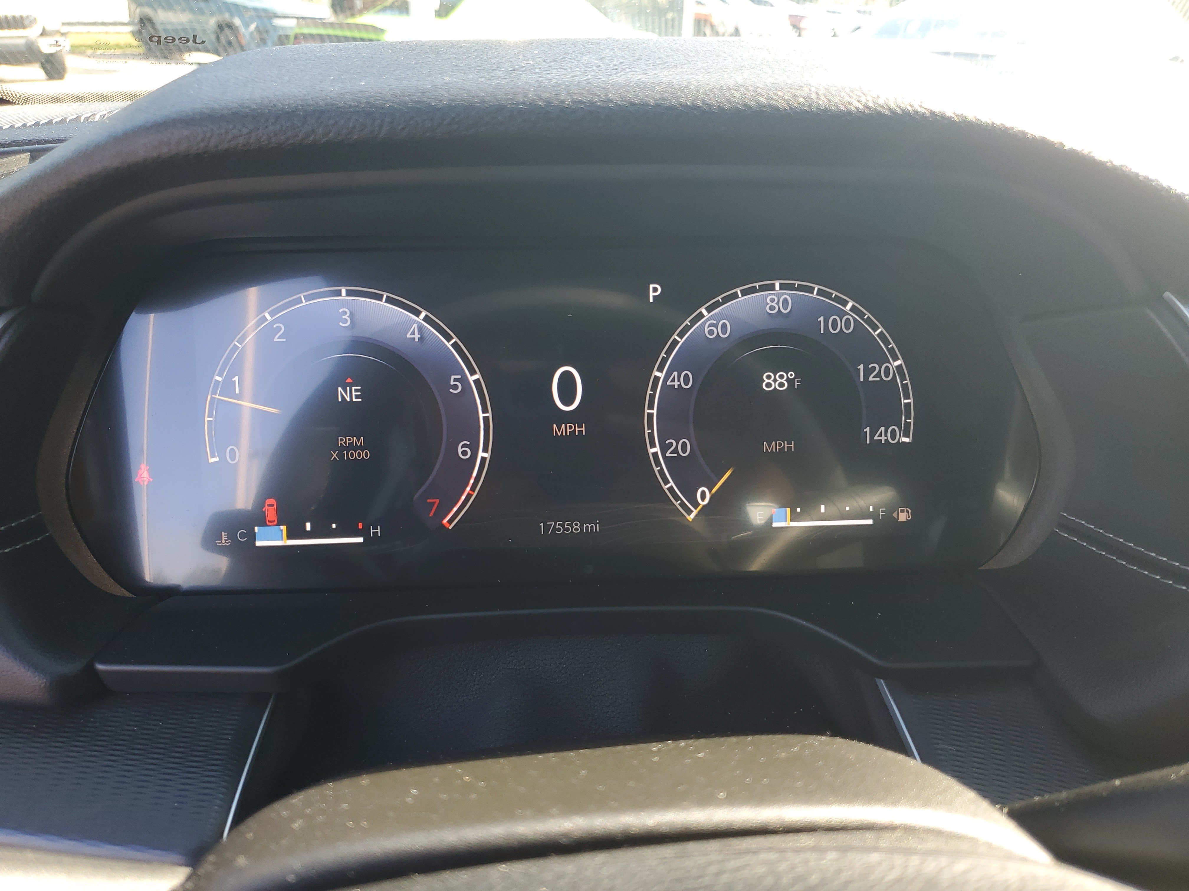Used 2023 Jeep Grand Cherokee Altitude AWD/4WD image 18