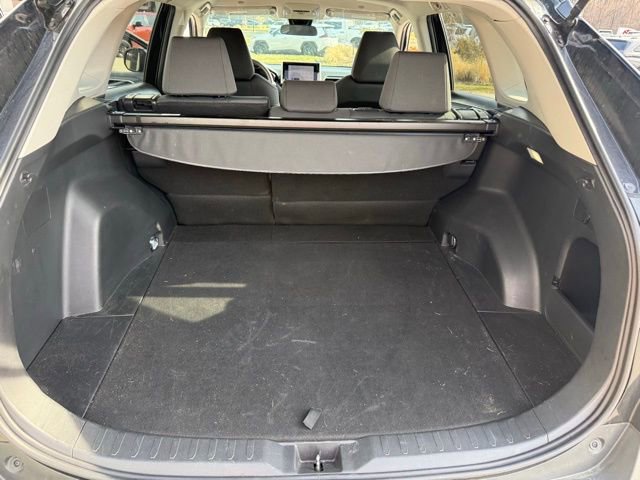 Used 2025 Toyota RAV4 XLE image 27