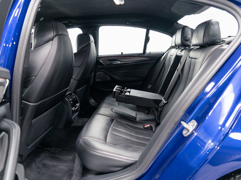 Used 2022 BMW M5 w/ Executive Package image 22