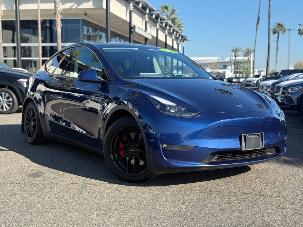 Used 2023 Tesla Model Y Performance image 1