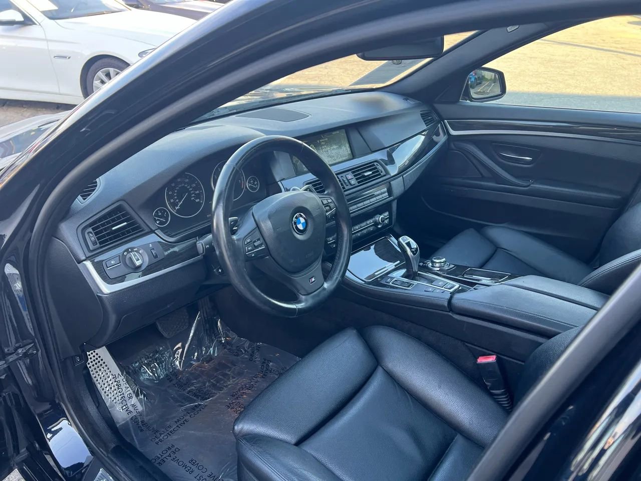 Used 2013 BMW 550i xDrive Sedan AWD/4WD image 23