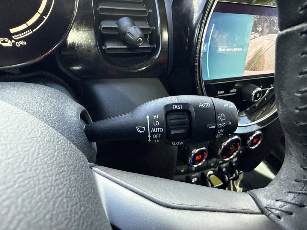 Used 2022 MINI Cooper SE FWD image 26
