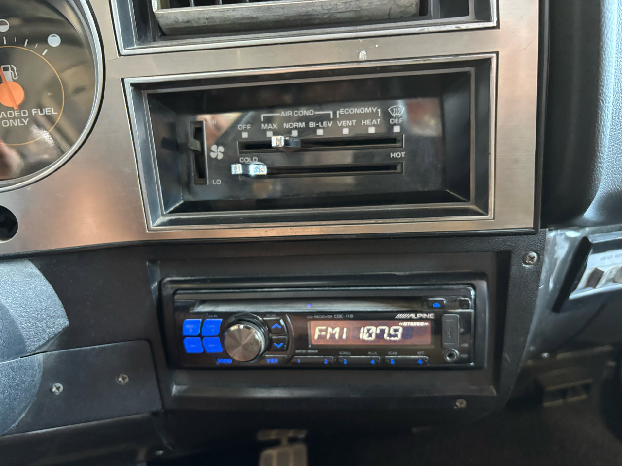 Used 1991 Chevrolet Blazer 4WD image 16