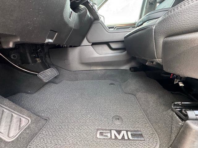 New 2025 GMC Sierra 2500 Denali w/ Denali Reserve Package image 18