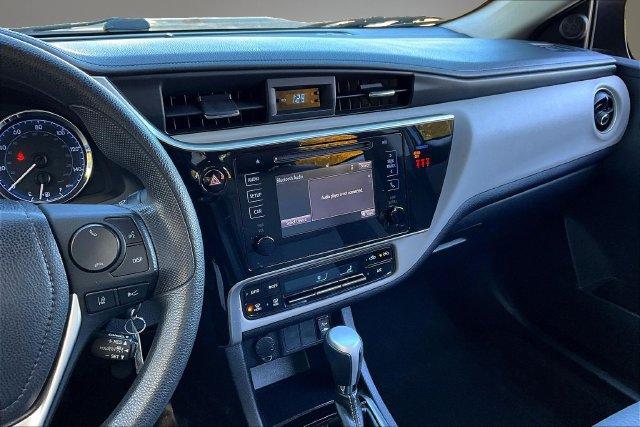 Used 2019 Toyota Corolla LE FWD image 9