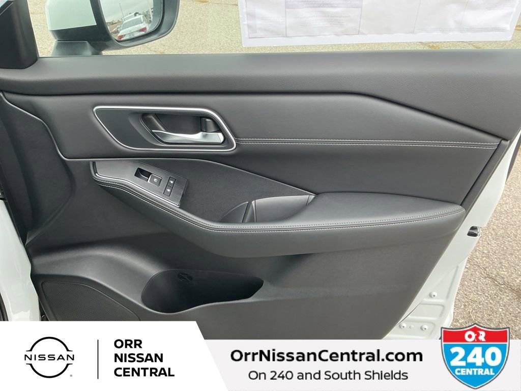 New 2026 Nissan Rogue Platinum w/ Platinum Premium Package AWD/4WD image 10
